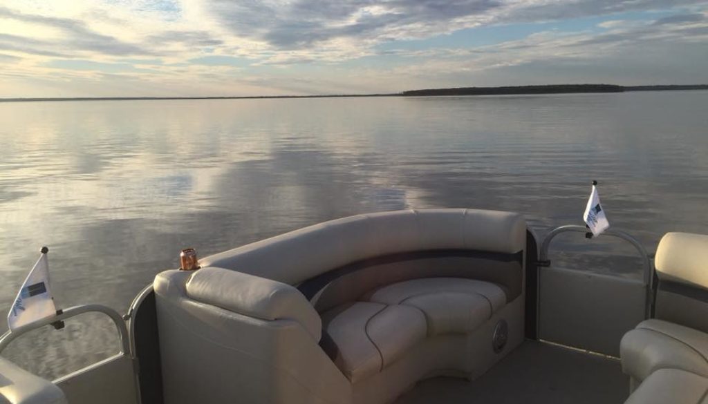 Beacon Hill on Cedar Creek Lake Boating Season 2018